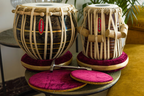 MAHARAJA MUSICALS Tabla Set -Black Brass Bayan 3 KG - Sheesham Dayan - EA