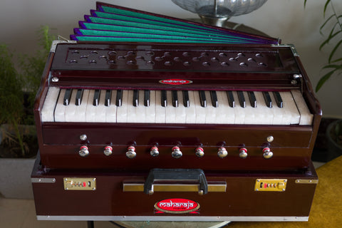 MAHARAJA MUSICALS Folding Harmonium - Rosewood - Safri - 9 Stop - AHF
